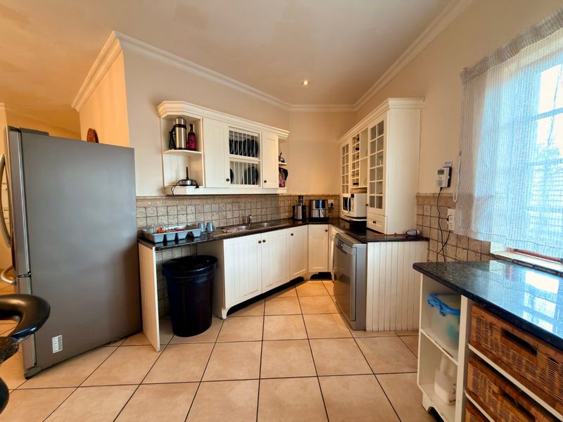 Experience elevated living at Landsmeer Residential Estate in Meerhof, Hartbeespoort. - Photo 10