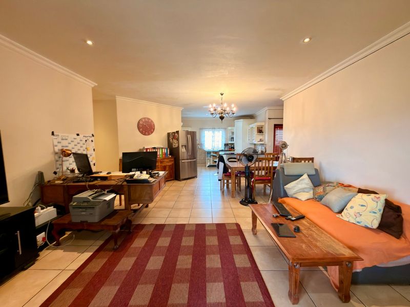 Experience elevated living at Landsmeer Residential Estate in Meerhof, Hartbeespoort. - Photo 6