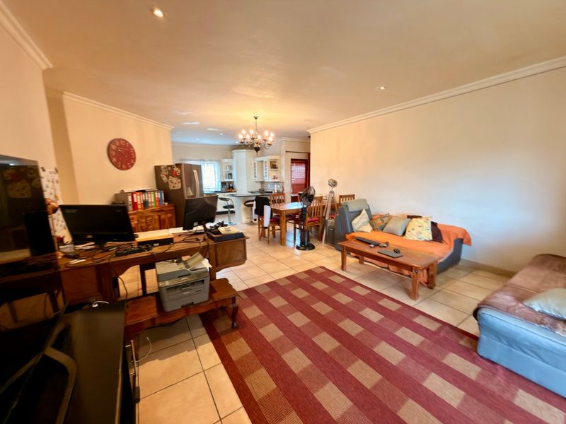 Experience elevated living at Landsmeer Residential Estate in Meerhof, Hartbeespoort. - Photo 5