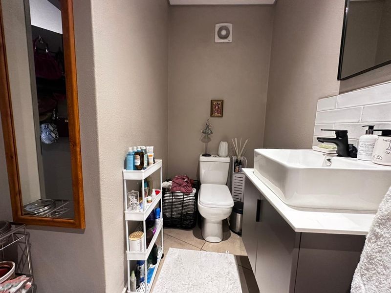 1 Bedroom Apartment for Sale in Blackbrick - Photo 10