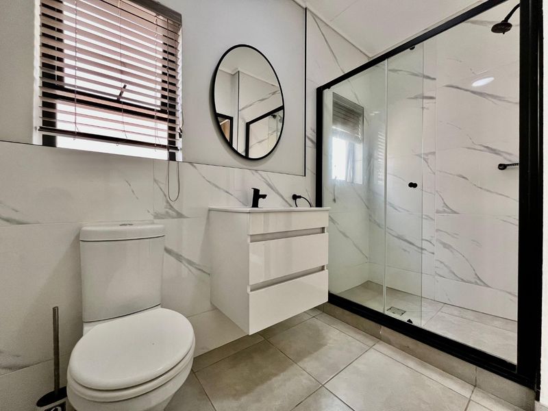 Ground Floor Luxury Living 3 Bedroom, 2 Bathroom Apartment in Munyaka Lifestyle Estate - Photo 9