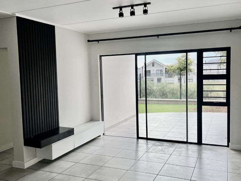 Ground Floor Luxury Living 3 Bedroom, 2 Bathroom Apartment in Munyaka Lifestyle Estate - Photo 7