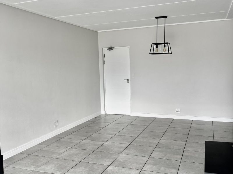 Ground Floor Luxury Living 3 Bedroom, 2 Bathroom Apartment in Munyaka Lifestyle Estate - Photo 6