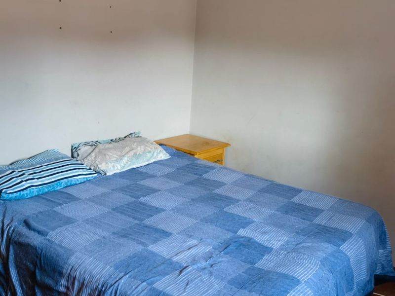 This charming 3-bedroom house is perfect for first-time home buyers or as an investment opportunity! - Photo 7