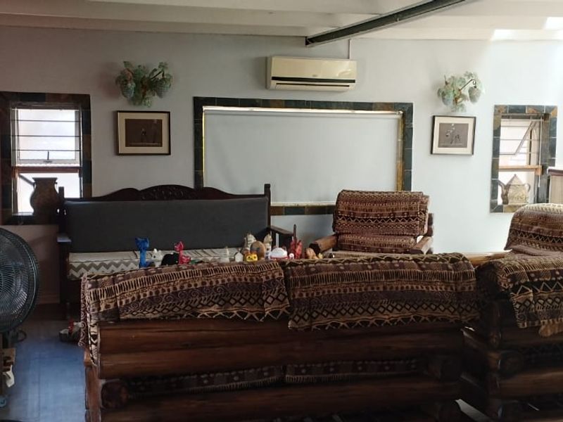 Charming 4-Bed Home in Noorsekloof with Solar Power - Photo 5