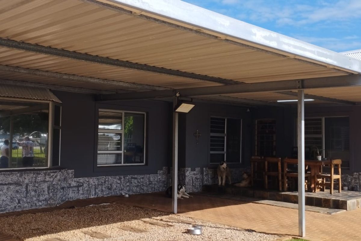 A Charming Family Home in Noorsekloof  - Photo 4