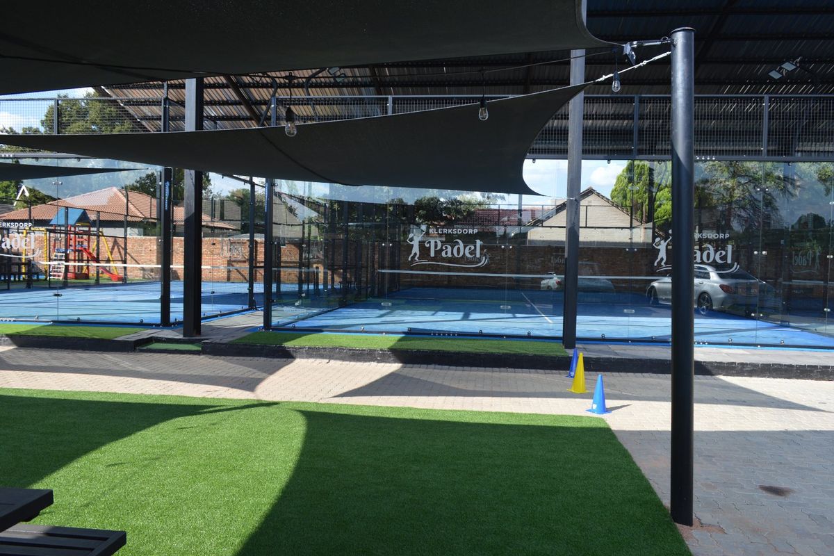 SOLE AND EXCLUSIVE MANDATE Exceptional Investment Opportunity – Ultra-Modern Covered Padel Facility with Multiple Income Streams in a Prime Location - Photo 3