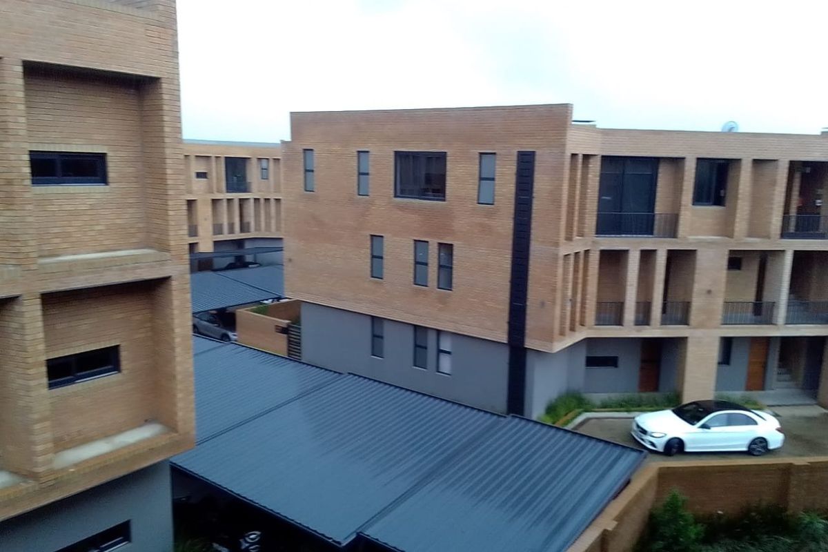 Real Estate Services welcomes you to a new listing.  - Photo 3