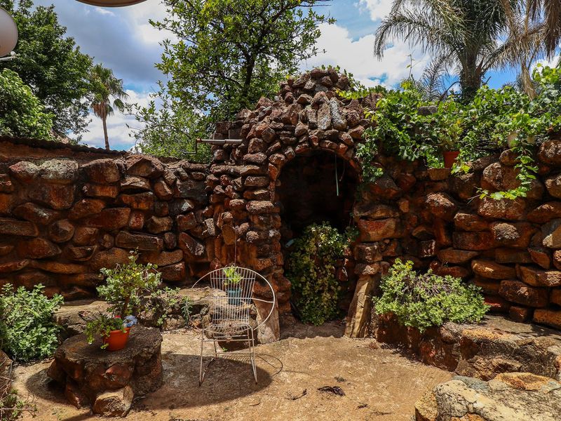 3 Bedroom house for sale in Wilkoppies. - Photo 8