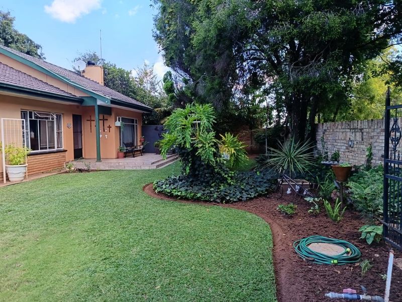 4 Bedroom house for sale in Stilfontein - Photo 5