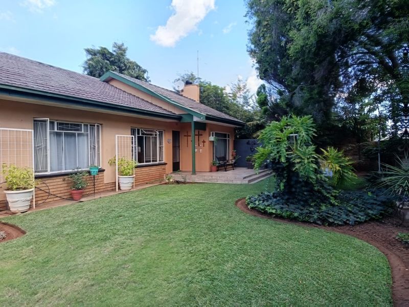 4 Bedroom house for sale in Stilfontein - Photo 6