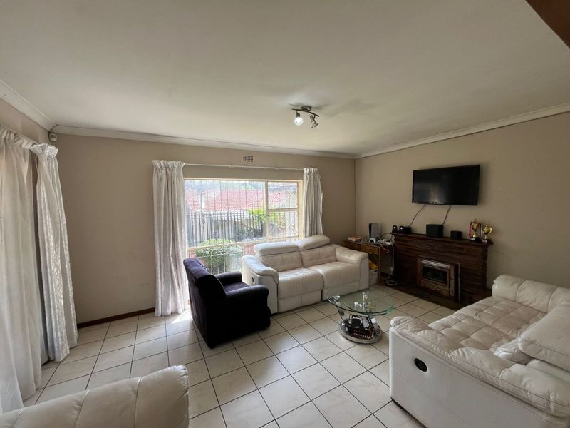 3 BEDROOM FAMILY HOME FOR RENT  - Photo 3