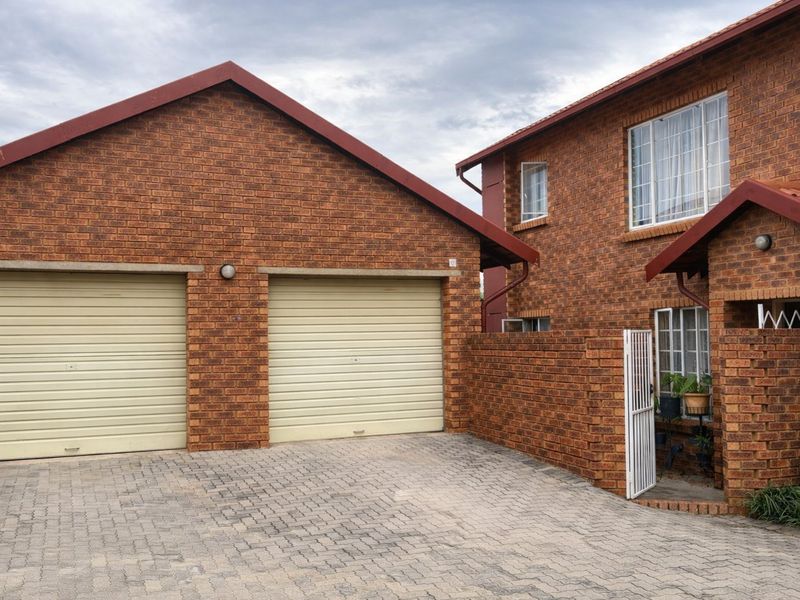 Two Bedroom Ground Floor Apartment for Sale in The Reeds - Photo 2