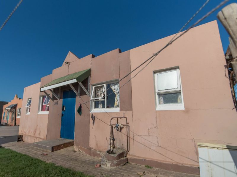 3 bedroom home in algoa park - Photo 3