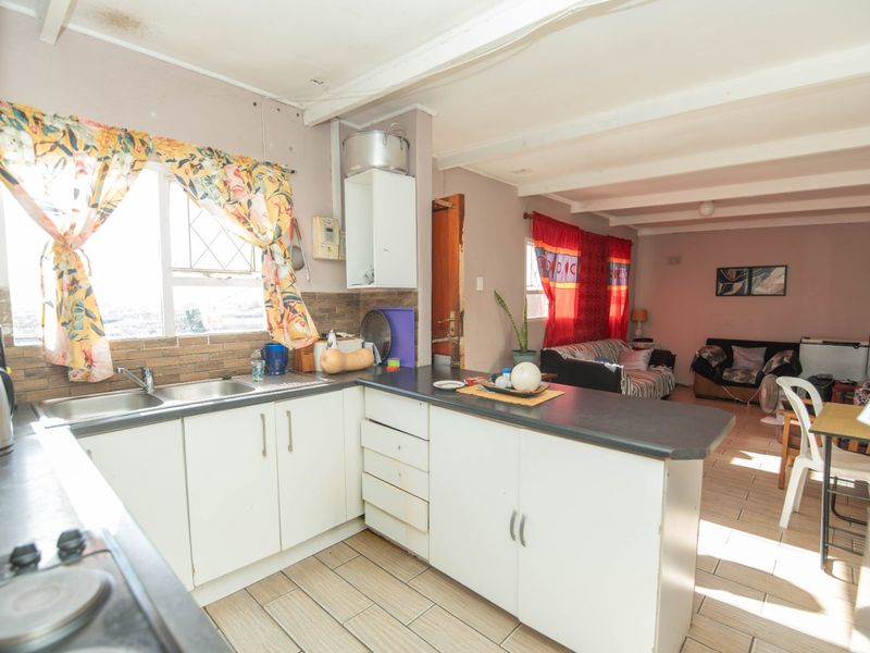 3 bedroom home in algoa park - Photo 10