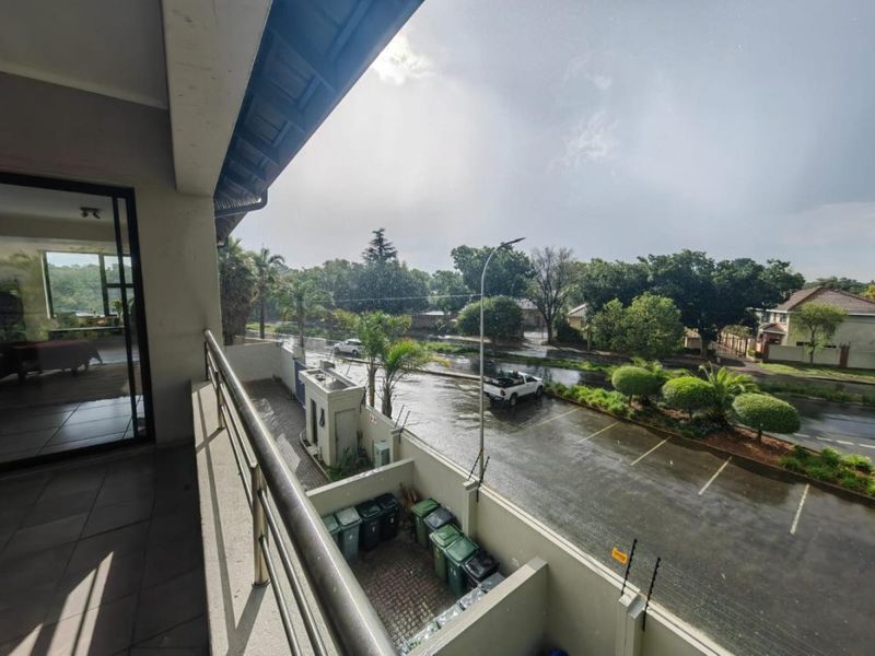 Chic flat in Hurlyvale with secure living - Photo 7