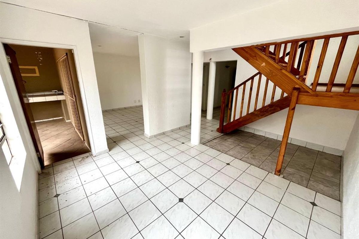 Spacious Celtisdal Townhouse for Sale - Photo 3