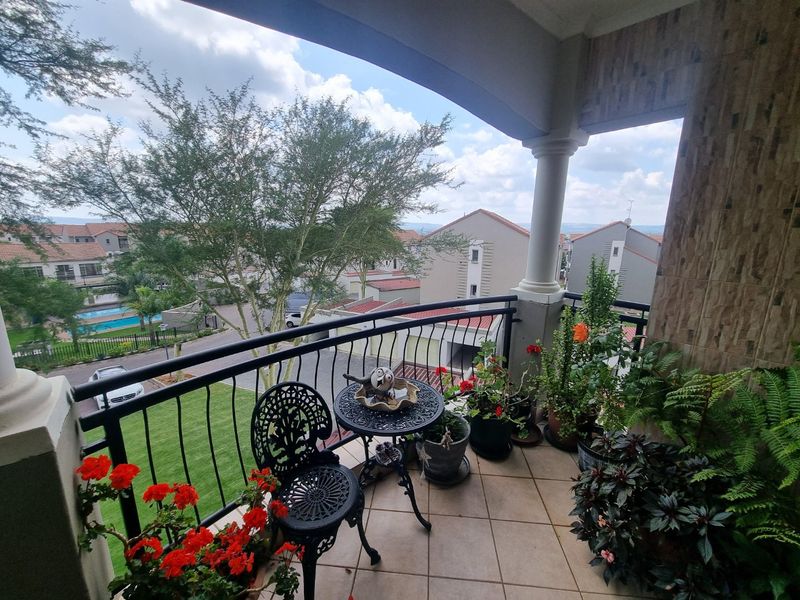 Neat, Comfortable Living in a Convenient Location - Photo 9