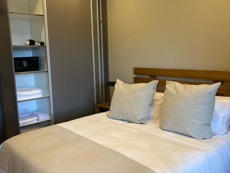 Ideal 1 bed lock up and go apartment. - Photo 7