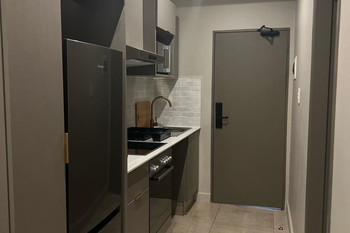 Ideal 1 bed lock up and go apartment. - Photo 2