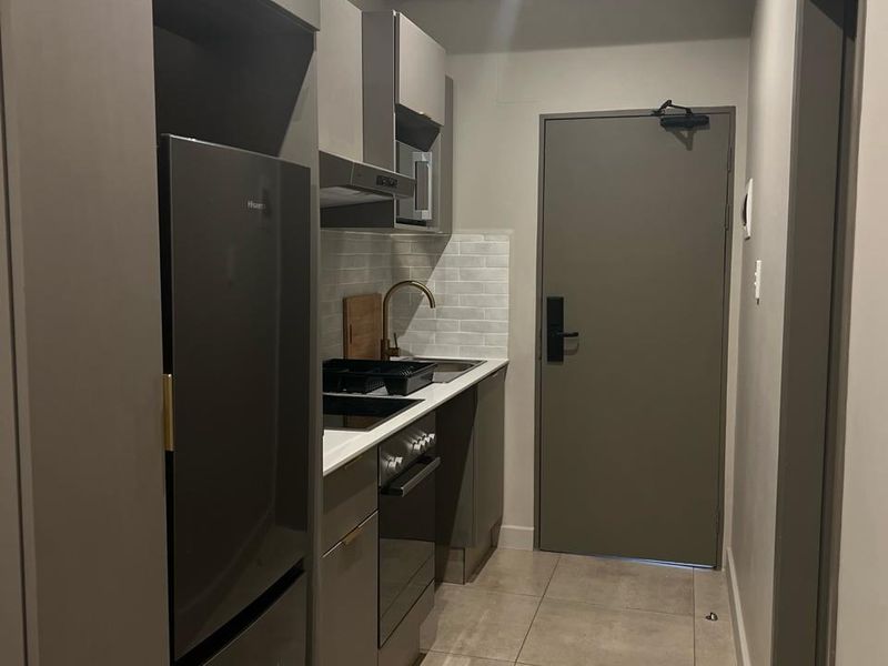 Ideal 1 bed lock up and go apartment. - Photo 2