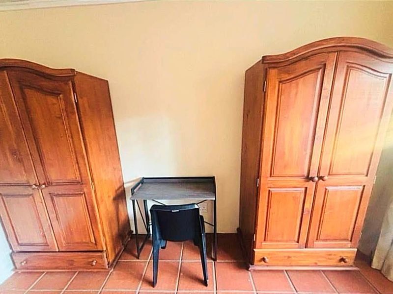 Spacious En-Suite Room to Let, perfectly located  - Photo 6