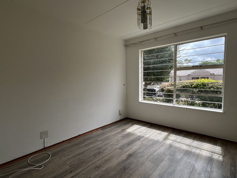 2 Bedroom Garden Unit For Sale in Bedford Gardens - Photo 10