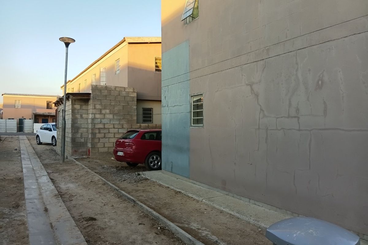 2 BEDROOM HOUSE FOR SALE IN FOREST VILLAGE - Photo 2