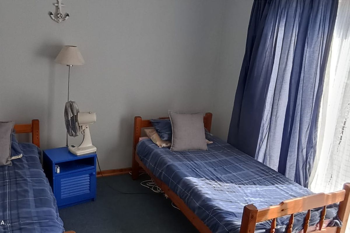 Spectacular Double Story Home with Vaal Dam Views - Photo 4