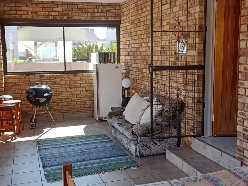 Spectacular Double Story Home with Vaal Dam Views - Photo 3