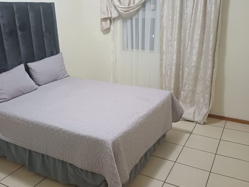 Effortless Living in Kempton Park Flat - Photo 7