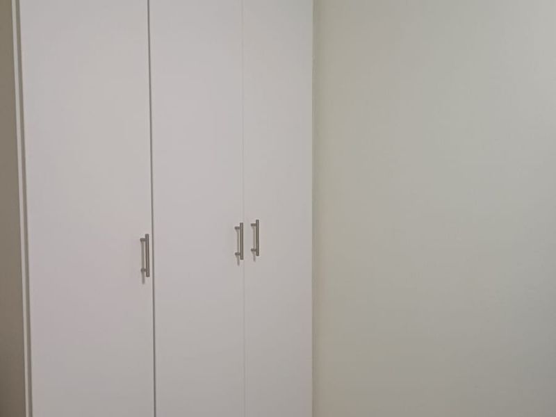 Effortless Living in Kempton Park Flat - Photo 6