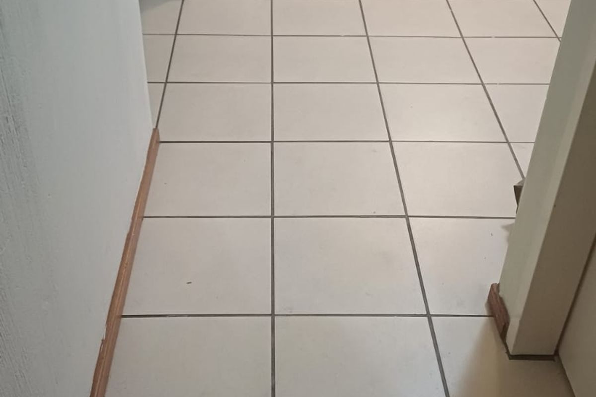 Effortless Living in Kempton Park Flat - Photo 4