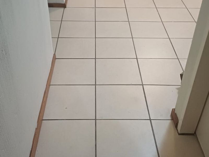 Effortless Living in Kempton Park Flat - Photo 4