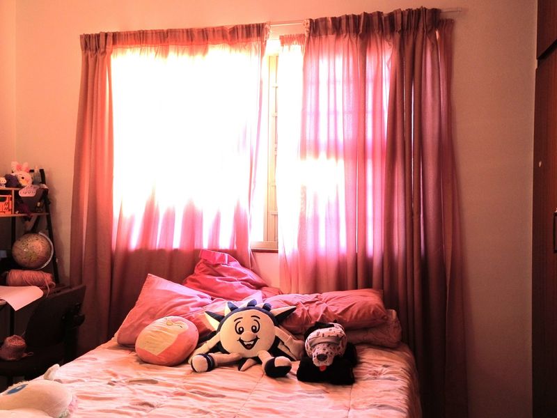 CHARMING 3-BEDROOM TOWNHOUSE | SINGLE GARAGE + CARPORT | OUTDOOR LIVING - Photo 7