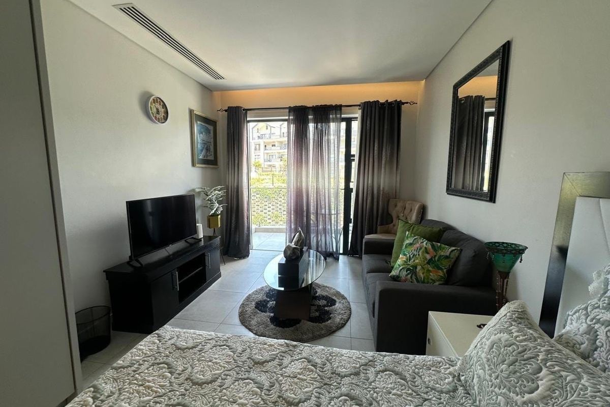 Fully Furnished Bachelor Studio to rent in Munyaka,  Waterfall City Midrand  - Photo 3