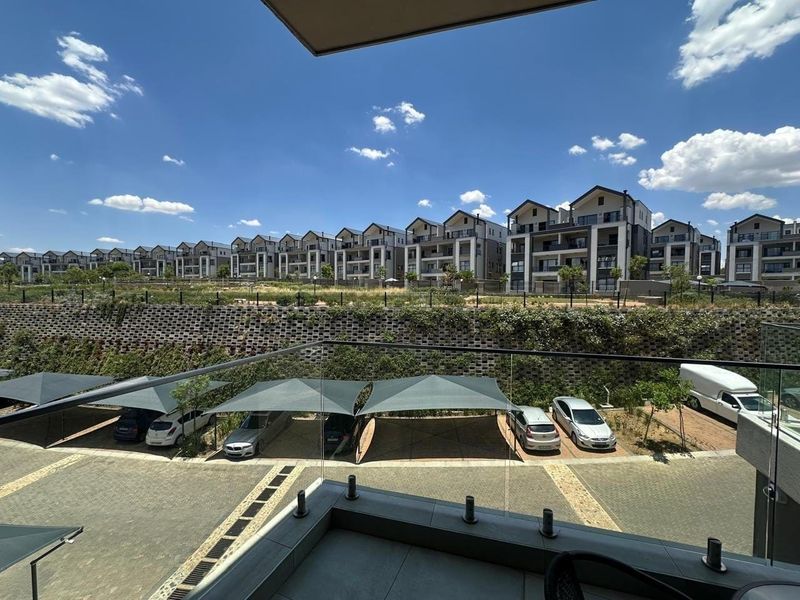Fully Furnished Bachelor Studio to rent in Munyaka,  Waterfall City Midrand  - Photo 7