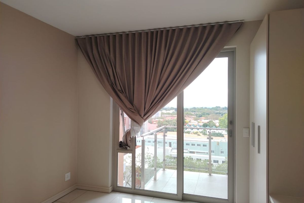 Stunning 2 Bedroom to rent in Rosebank, Sandton  - Photo 5