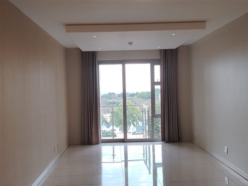 Stunning 2 Bedroom to rent in Rosebank, Sandton  - Photo 6