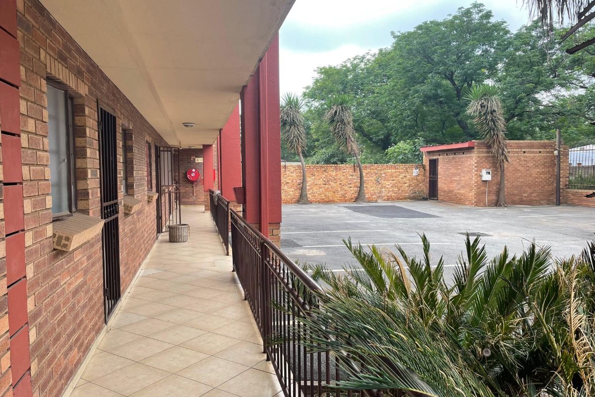 Affordable Investment Opportunity – Tenanted Apartments with Immediate Rental Income! - Photo 3