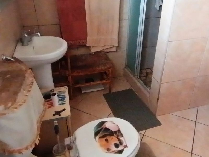 Three bedroom pet-friendly townhouse for sale  - Photo 9