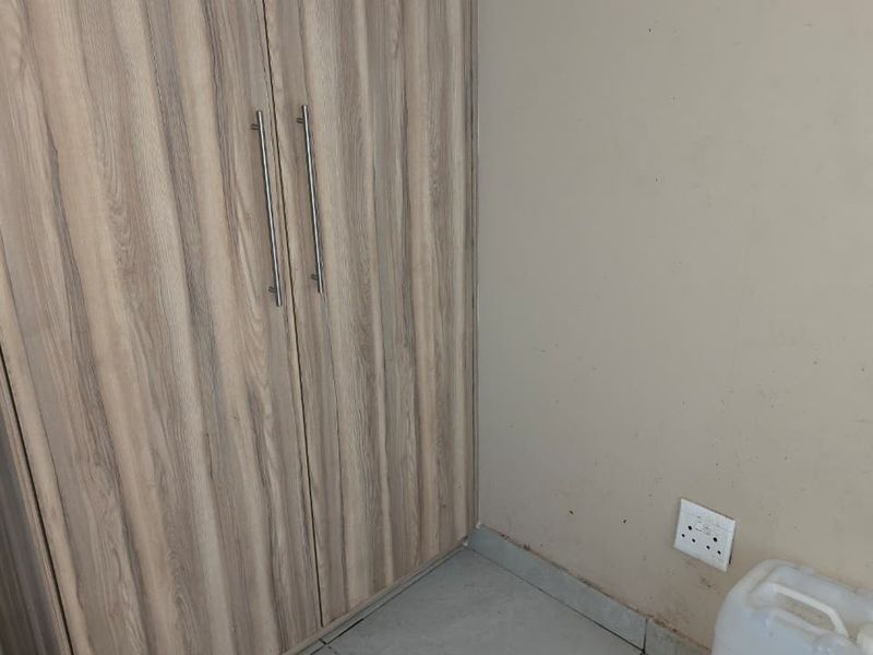 Modern home in a new Ellaton at an affordable price. - Photo 7