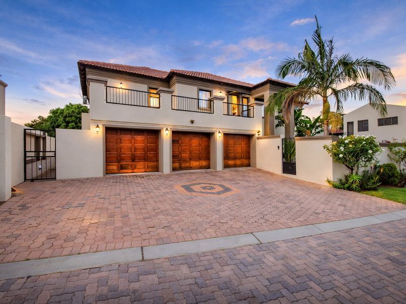 Huge 4 bedroom family home in secure estate - Photo 2