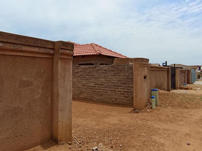 House for Sale - Photo 5