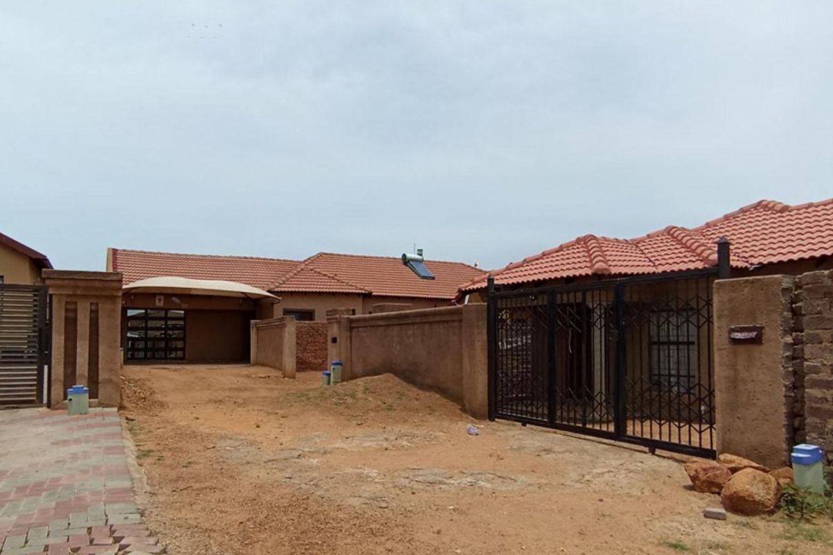 House for Sale - Photo 3