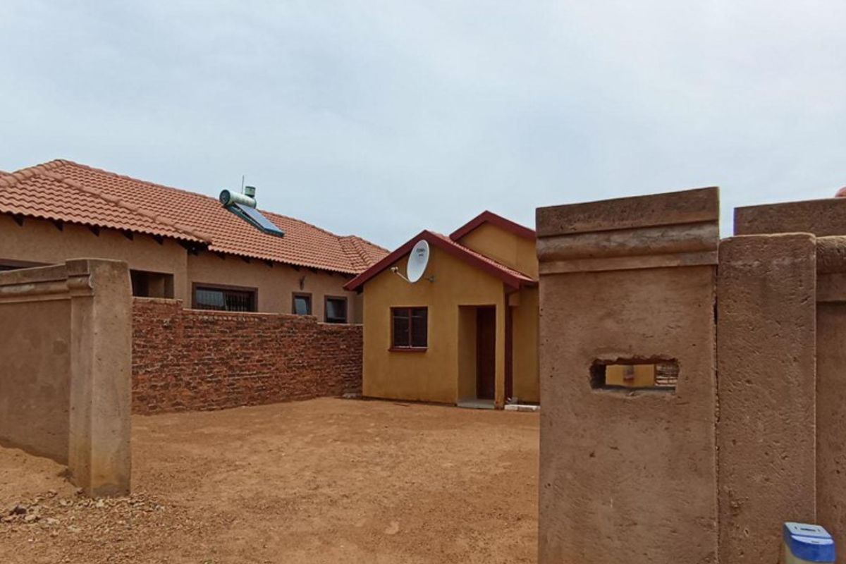 House for Sale - Photo 4