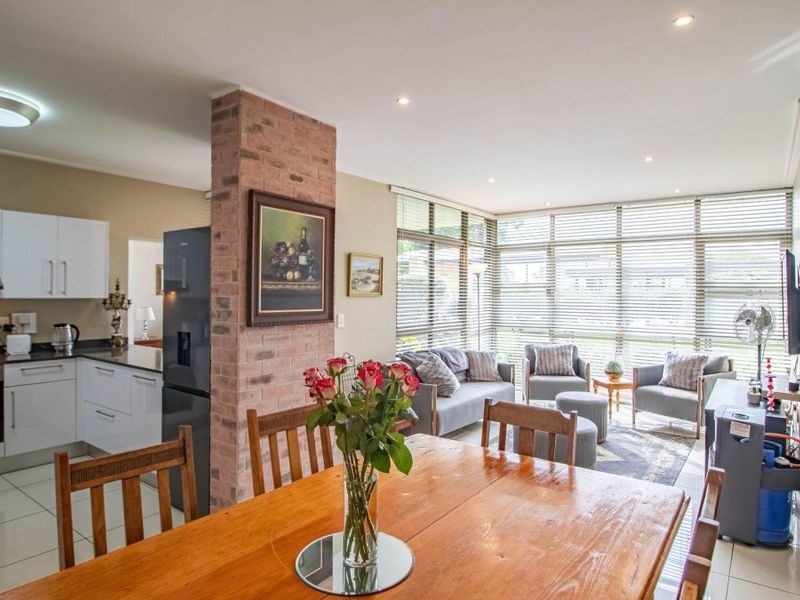 Stylish & Secure 3-Bedroom Flat – Perfect for Modern Living!  - Photo 2