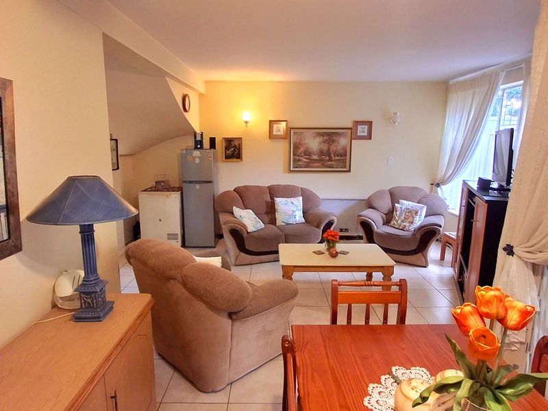 Perfect Lock-Up-and-Go Unit Close to All Amenities - Photo 7