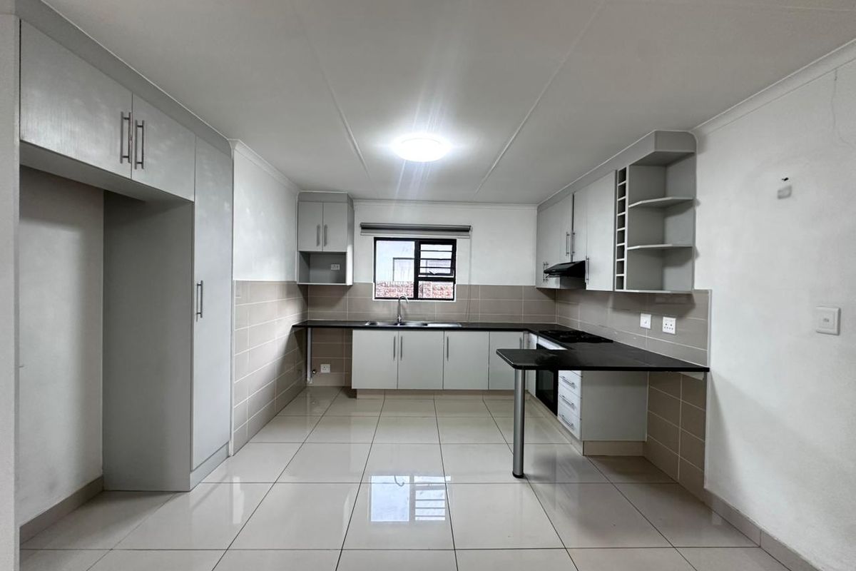 Modern Cluster Home to Rent – Parklands Estate, Parkrand, Boksburg - Photo 5