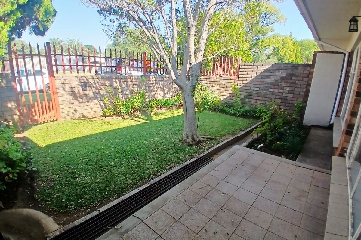 2 Bed Town house in Songloed for Sale - Photo 4